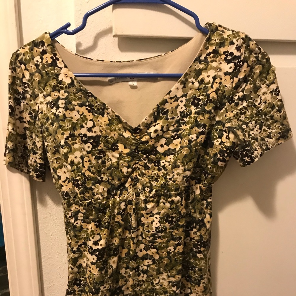 Floral maternity top